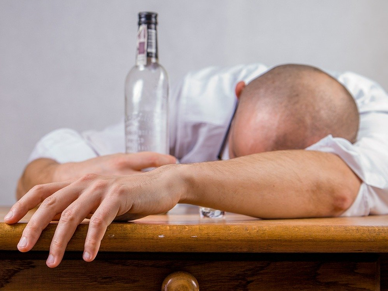 Alkoholizm – czy można go wyleczyć?